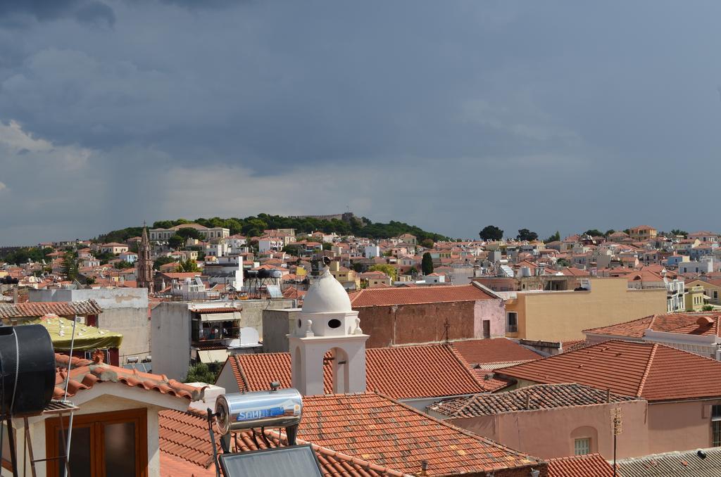 Fontana Rooms Mytilene Bagian luar foto